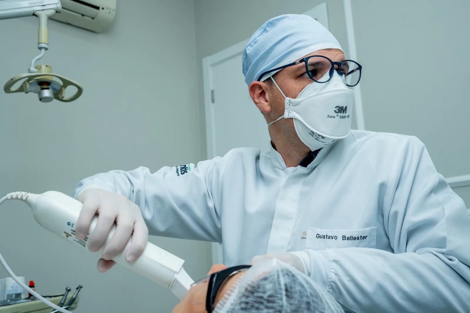 Escaneamento digital com o scanner intraoral iTero